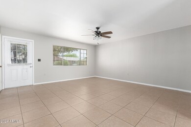 10002 W Audrey Dr, Sun City, AZ 85351 - photo 7
