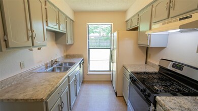 508 W 149th Place, Glenpool, OK 74033 - photo 6