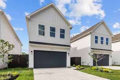 2211 Mansfield St, Houston, TX 77091 - photo 3