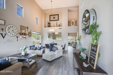 2102 W Hemingway-3