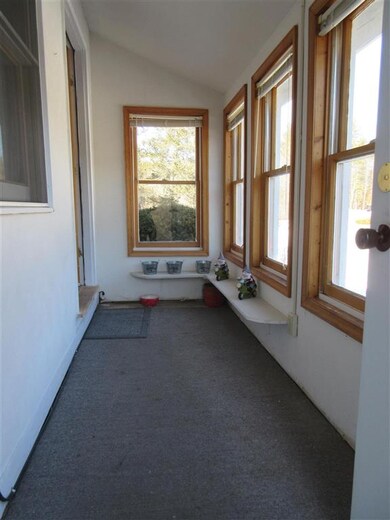 64 Gowing Rd, Hudson, NH 03051 - photo 2