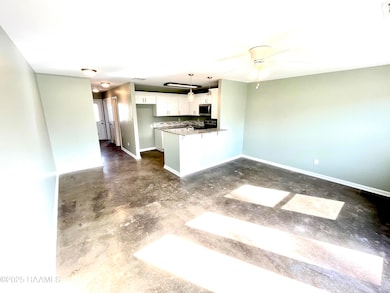 1604 Dehart Dr unit B C D, New Iberia, LA 70560 - photo 5