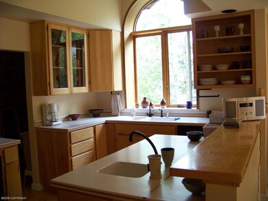 5310 Lupin Place, Anchorage, AK 99507 - photo 4