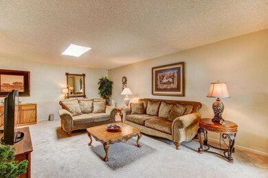 17677 N Del Webb Blvd, Sun City, AZ 85373 - photo 5