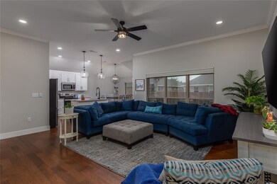 953 Avagail Ave, Springtown, TX 76082 - photo 6