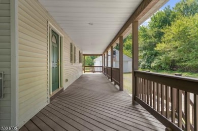 41 Coddington Rd, Whitehouse Station, NJ 08889 - photo 3