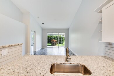 215 N Lakeshore Dr, Hypoluxo, FL 33462 - photo 6