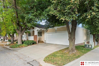 205 N 127th Plaza, Omaha, NE 68154 - photo 2