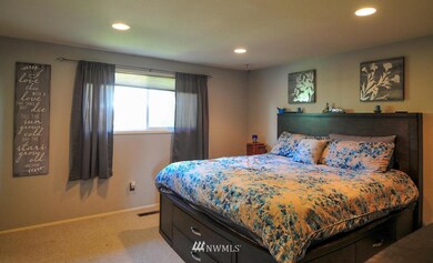 613 15th St NE, East Wenatchee, WA 98802 - photo 6