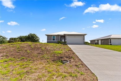 538 David Cir, Labelle, FL 33935 - photo 2