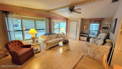 708 Amaryllis Dr, Sebastian, FL 32976 - photo 4