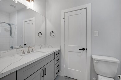 804 Woodcrest Dr unit F, Houston, TX 77018 - photo 6