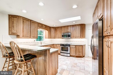 7113 Carmae Rd, Sykesville, MD 21784 - photo 5