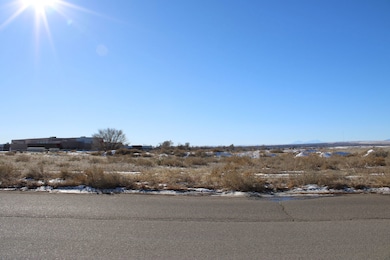 2405 Kachina Dr, Pueblo, CO 81008 - photo 6