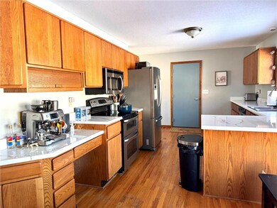 3227 Hull Ave, Des Moines, IA 50317 - photo 3