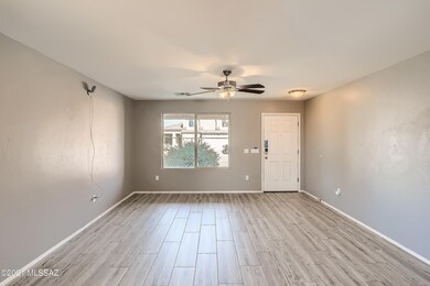 5-217084507-07 Living Room