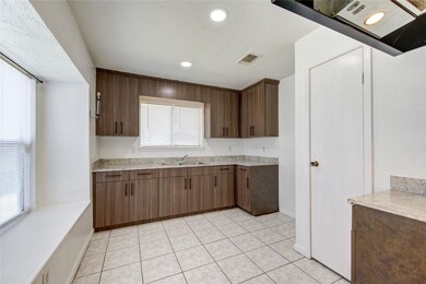 6813 Greenyard Dr, Houston, TX 77086 - photo 4