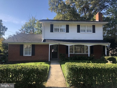 7409 Farmcrest Dr, New Carrollton, MD 20784 - photo 3