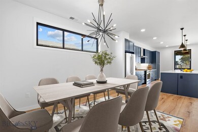 Large dining area - virtually staged