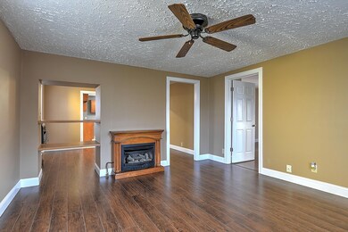 609 E Pine St, Johnson City, TN 37601 - photo 4