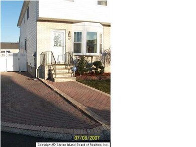 19 N Edo Ct, Staten Island, NY 10309 - photo 2
