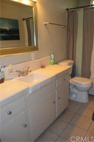 Full Bathroom_