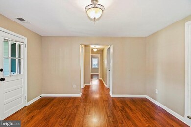 29 Woodstock Ln, Stafford, VA 22554 - photo 5