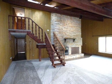 3734 W Bass Creek Rd, Beloit, WI 53511 - photo 5