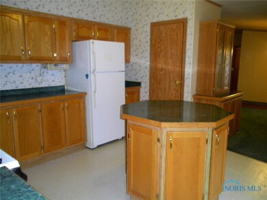 Kitchen Too