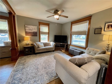 Beautiful hardwood floors, tasteful interior colors, very well maintained!