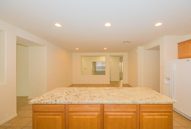 17154 dining area