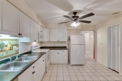 2456 Uranus Kitchen