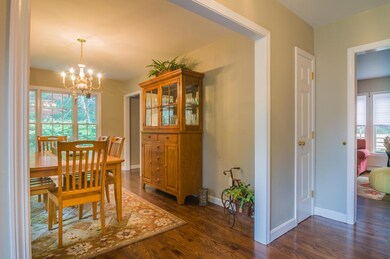dining area off of foyer