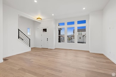 Family room with 11' ceilings