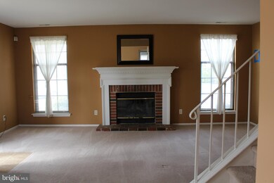 701 Garrison Ct, West Deptford, NJ 08051 - photo 3