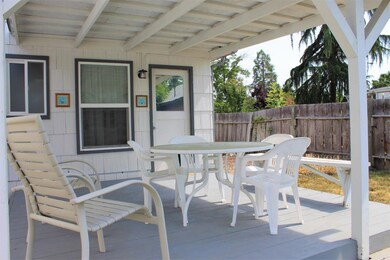 335 Maple St, Central Point, OR 97502 - photo 7