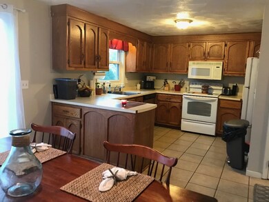 27 Mohawk Dr unit A, Londonderry, NH 03053 - photo 3