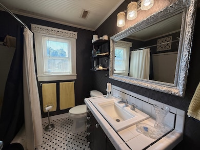 913 N 5th St, Enid, OK 73701 - photo 6