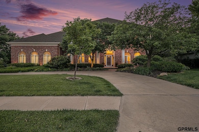 686 N 164th St, Omaha, NE 68118 - photo 2