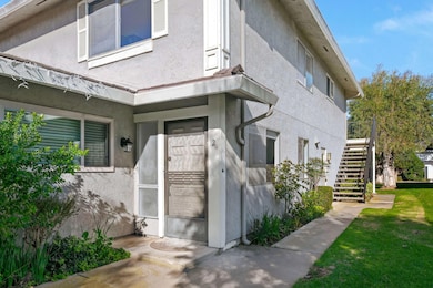 5940 Birch St unit 2, Carpinteria, CA 93013 - photo 2