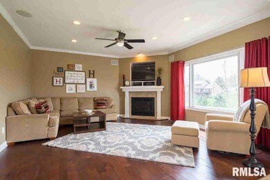 17 Nicholas Ct, Eldridge, IA 52748 - photo 4