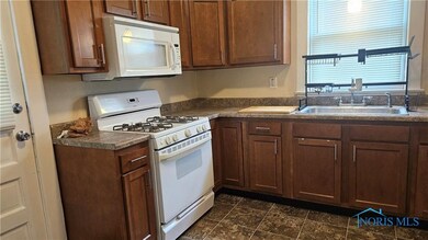 4024 Commonwealth Ave, Toledo, OH 43612 - photo 6