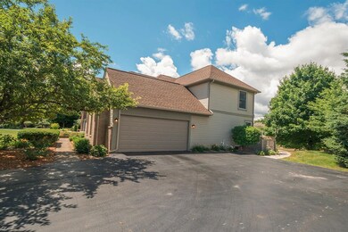 5690 Lohr Lake Dr, Ann Arbor, MI 48108 - photo 6