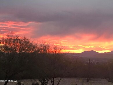 981 Broken Hills Dr, Green Valley, AZ 85614 - photo 3