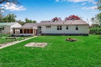 1582 Nash Rd, North Tonawanda, NY 14120 - photo 4