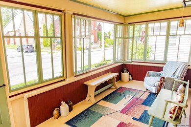 313 1st St, Schenectady, NY 12302 - photo 3