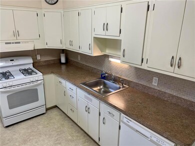 847 N 13th St, Allentown, PA 18102 - photo 7