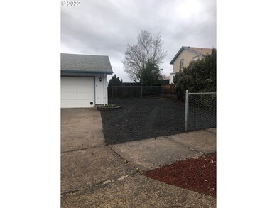 1190 S 44th St, Springfield, OR 97478 - photo 3