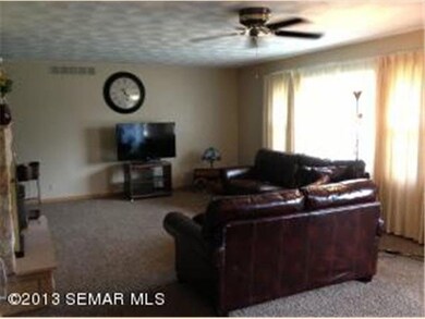 612 25th St SW, Austin, MN 55912 - photo 3