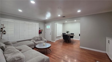 6637 Capps Ave, Reseda, CA 91335 - photo 7